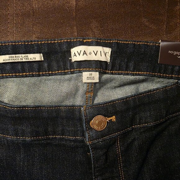 AVA & VIV NWT Women's Plus Size 22 Jeans high-rise Flare Stretch Blue No Gap - Picture 2 of 5